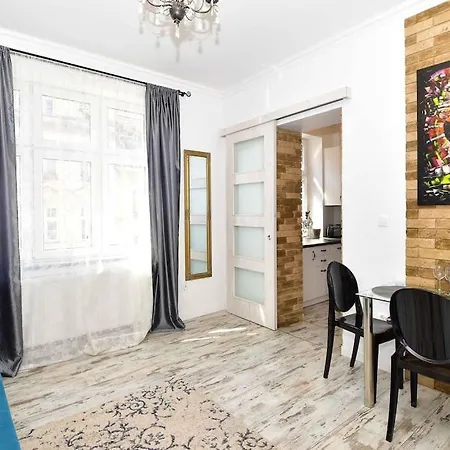 Komfortowe Apartamenty Przy Rynku Klimatyzacja Vratislav Exteriér fotografie